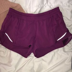 Lululemon Hotty hot shorts 2.5 size 8